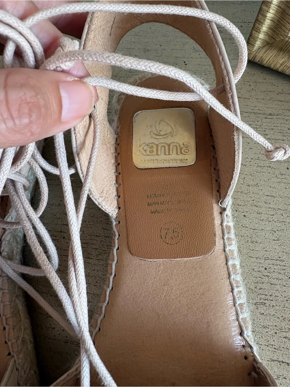 kanna comfortable lace